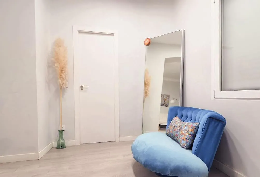 Stunning Apt 3 Pax 15 Min Gran Via & Plaza Mayor-1
